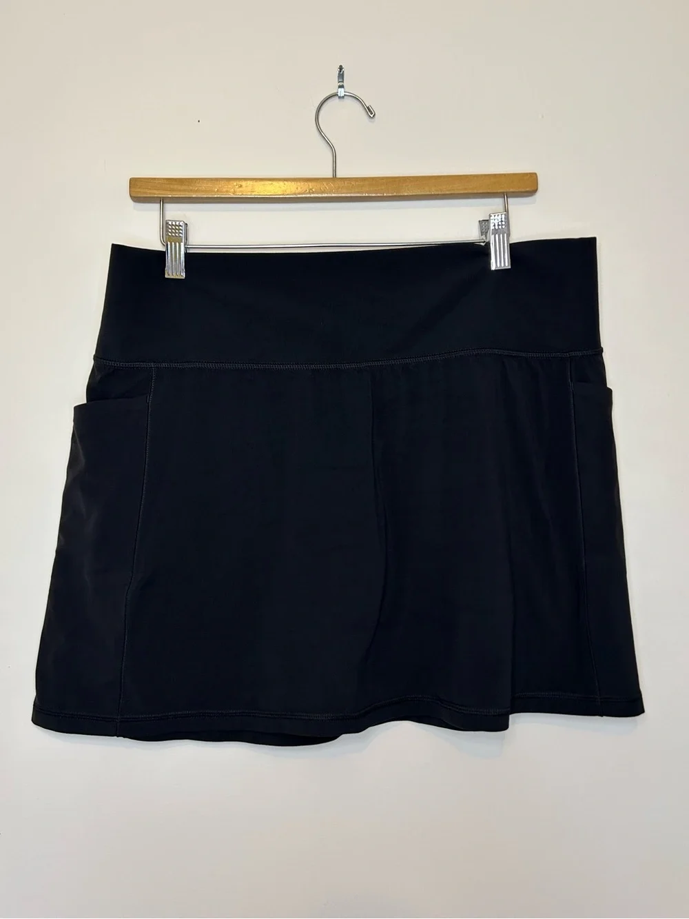 Athleta Salutation Stash Pocket Skort 14.5” Black XL Athletic Tennis Skirt